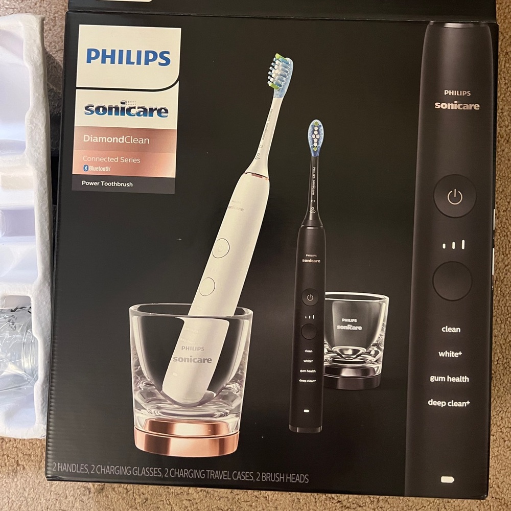 Philips Sonicare Diamondclean Power Toothbrush (black toothbrush), brand new